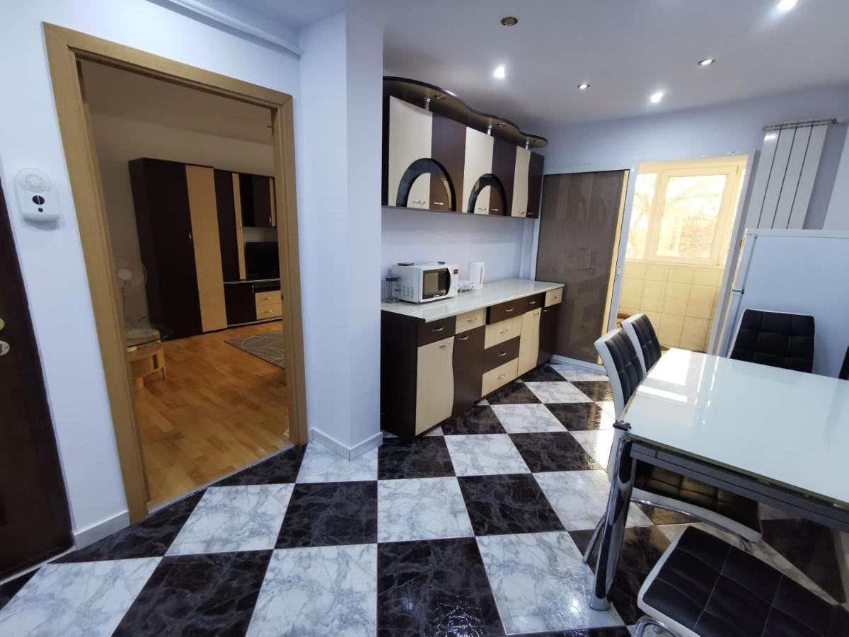 Feelhome Apartment Calimanesti Ngoại thất bức ảnh